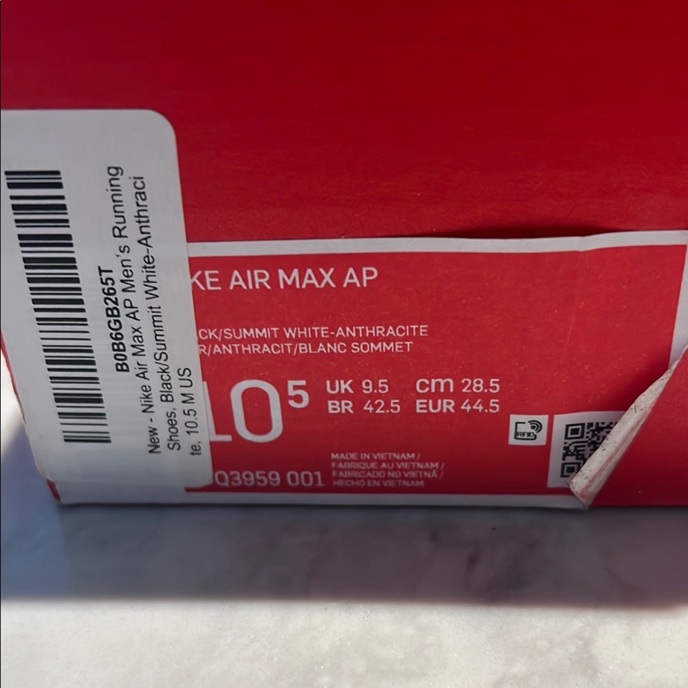 Nike Air Max AP Running Shoes